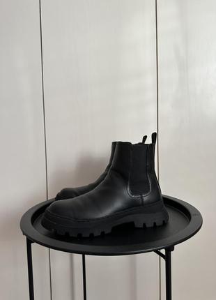 Чоботи ботінки черевики zara чорні 43 розмір