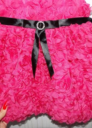 Шикарне ошатне плаття в трояндочки для маленької принцеси5 фото
