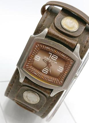 Кварцевые часы kahuna