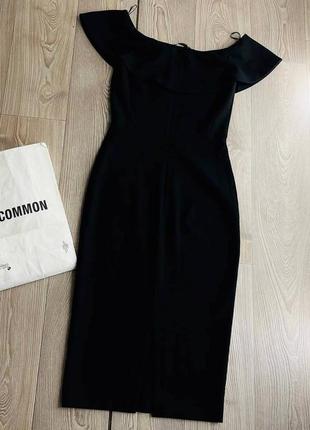 Шикарное вечернее черное платье с открытыми плечами4 фото