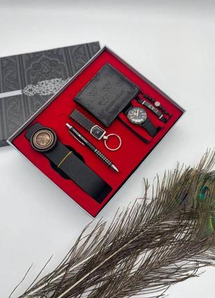 Подарункові набори для чоловіків годинник, ремінь, гаманець, браслет2 фото