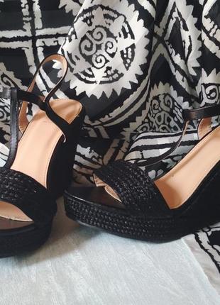 Erra ladies shoes. новые плетеные косичкой босоножки на платформе черные9 фото