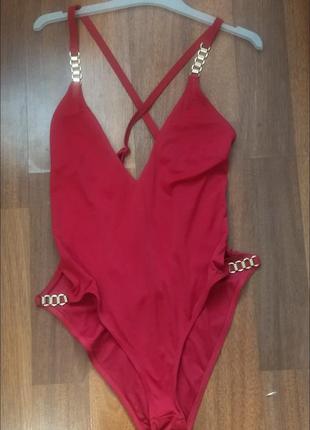 Шикарний червоний купальник