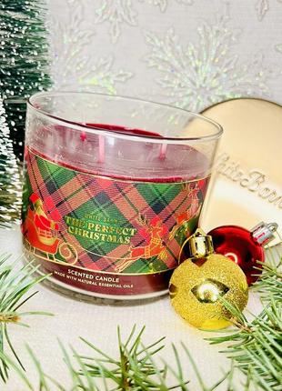 Свічка на 3 гноти the perfect christmas від bath&body works