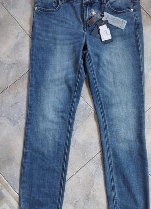 Ккласичні, якісні, нові джинси р.31-34
