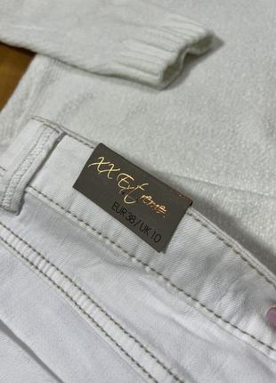 Женские белые джинсы stradivarius5 фото