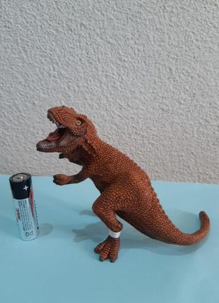 Коллекционная фигурка тираннозавра mcdonalds шляйх schleich
