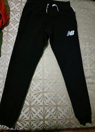 Оригинальные утепленные стильные спортивные штаны new balance slim pant mp71994black черный athletic fit3 фото