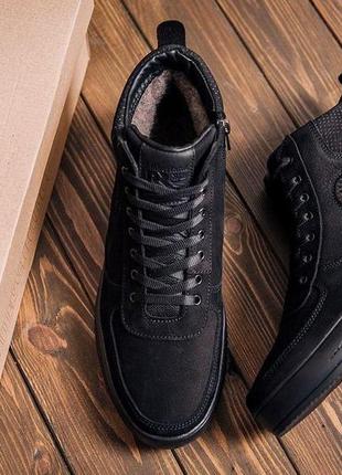 Зимние мужские кроссовки из нубука для зимы, высокие нубуковые кроссовки на меху черного цвета *117-1(н)*5 фото