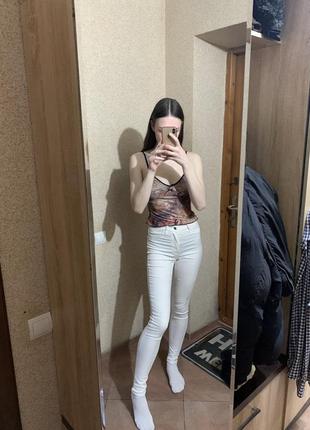 Белые брюки в утяжелике