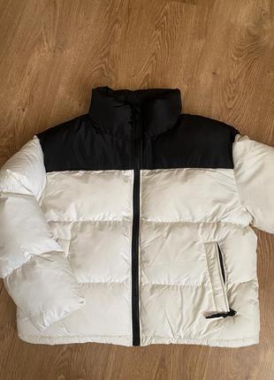 Новий пуховик fb sister new yorker чорно-біла куртка жіноча на зиму,оверсайз модель. тренд 2023