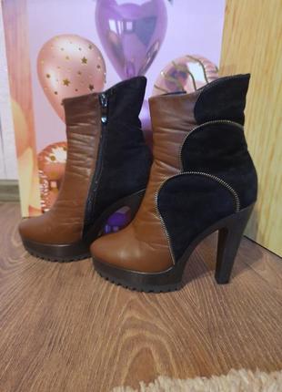 Ботильоны на каблуке