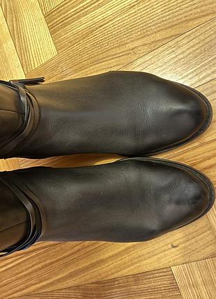 Кожаные ботинки