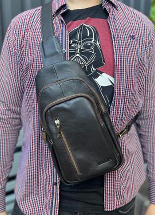 Мужская сумка слинг из натуральной кожи1 фото