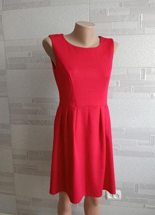 Червона сукня 2