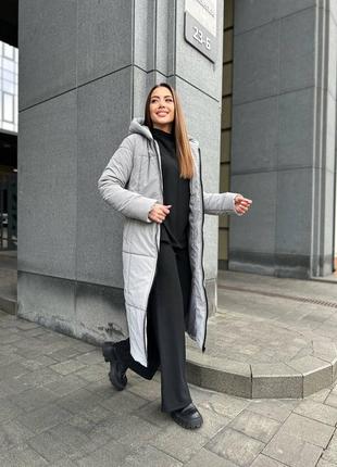 Зимова куртка пальто довга тепла з капюшоном на замку молнії