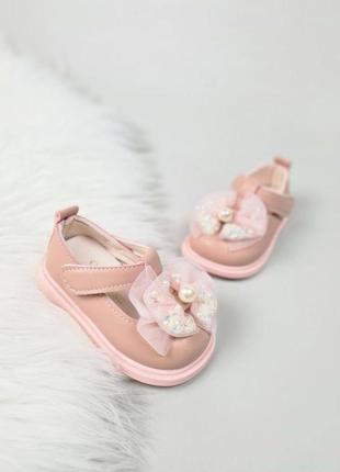 Стильные туфельки для принцесс
🔹верх - экокожа,
🔹застежка - липучка4 фото