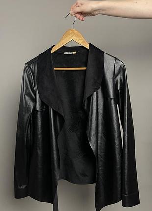 Піджак-накидка з еко шкіри