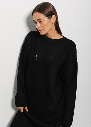 Вязаное платье oversize с диагональными узорами