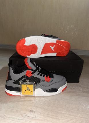 Jordan 4 джорданы