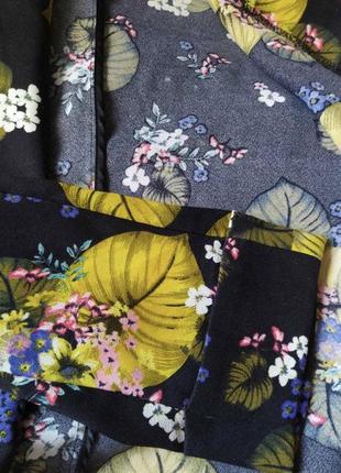 Эффектный жакет  пиджак без пуговиц в цветы4 фото