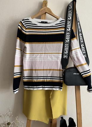 Джемпер в рубчик