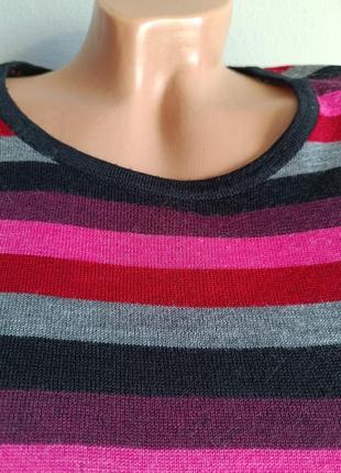 Вовняний светр в смужку.4 фото
