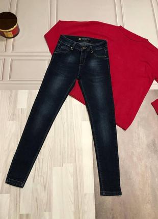 Джинсы скинни 27