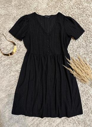 Черное платье кружевное платье с вырезом нарядное свободное