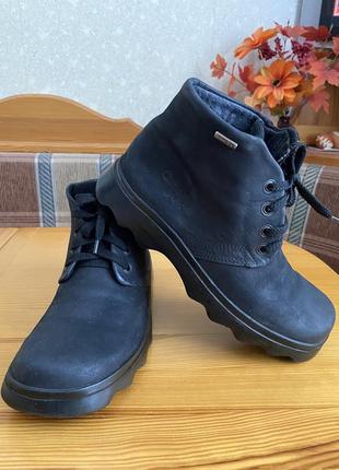 Ботинки р.39, натуральная кожа, шерсть,