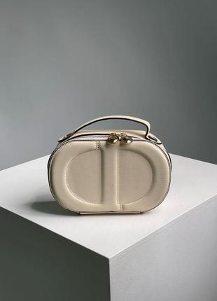 👜 christian dior sugnature oval camera bag cream