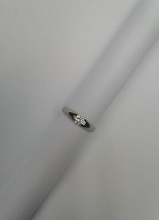 Кольцо из нержавеющей стали стальное с белым фианитом4 фото