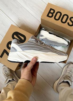 Кросівки адідас ізі 700 в2 статік грей ізі бусти adidas yeezy 700 v2 static gray3 фото