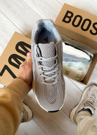 Кросівки адідас ізі 700 в2 статік грей ізі бусти adidas yeezy 700 v2 static gray2 фото