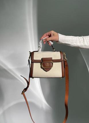 Женская сумка coach hero shoulder bag in signature canvas5 фото