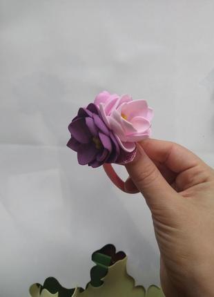 Гумка для волосся квіти для дівчинки дитячий ручна робота. ціна за 1 шт.1 фото