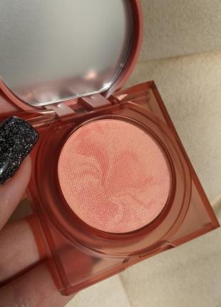 Румяна Yves Saint Laurent