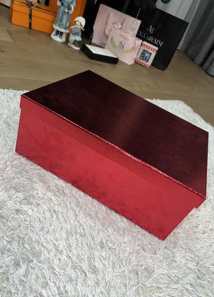 Шикарная очень красивая коробка для подарок.4 фото