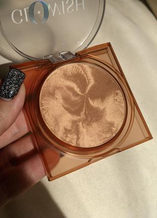 Бронзер huda beauty glowish