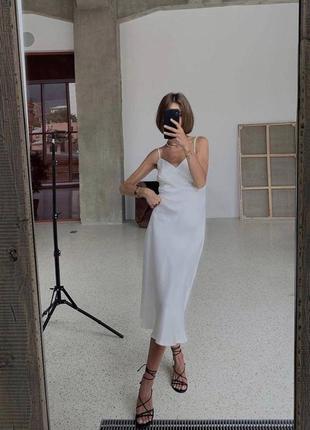 Платье в болевом стиле базовая стильная трендовая меди на бретелях платья черная белая бежевая софт матовая длинная