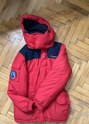 Зимова куртка berghaus