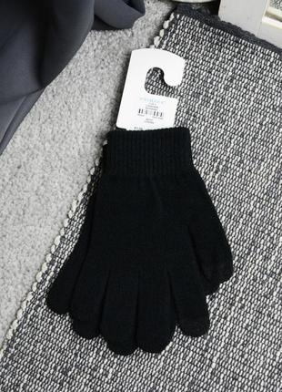 Дві пари сенсорних рукавичок primark