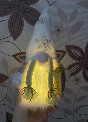 Новогодние гномы с подсветкой4 фото