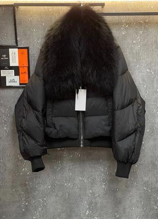 Женская черная дутая куртка пуховик 20245 фото