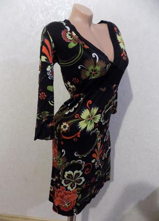 Платье черное с цветами v-образный вырез фирменное only размер 48