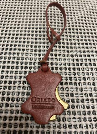 Брелок oriano