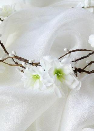 Свадебный венок для невесты с белыми цветами, венок-ободок из белых цветов, невесомый свадебный вено