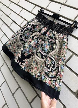 Очень красивая шелковая юбка в стиле d&g4 фото
