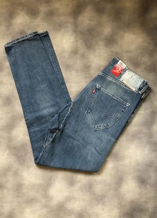 Стильные джинсы с мотней levi’s red tab