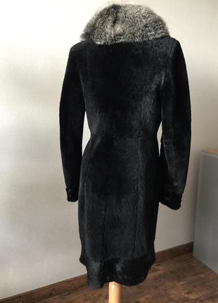 Шуба, меховое пальто из мутона с воротником из чернобурки4 фото